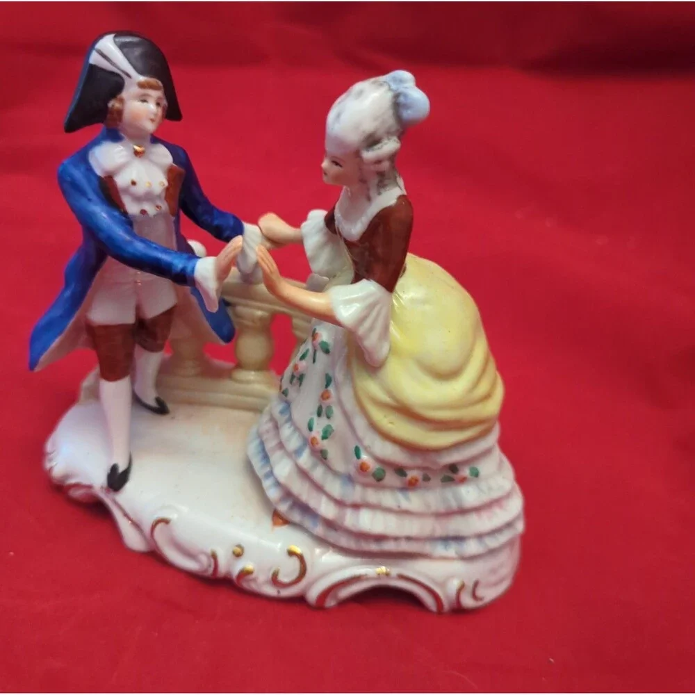 Vintage Grafenthal Schneider Porcelain Figurine Couple Dancing  Germany #20725